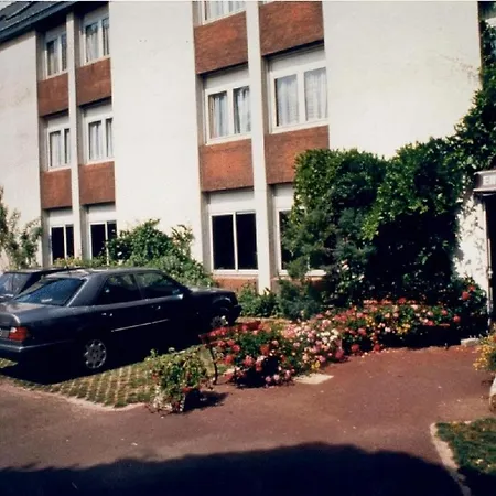 Hotel Le France 2*